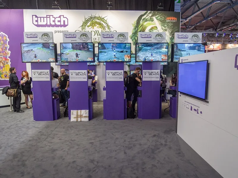 Guild Wars, But Make It Decentralized: How Gen Z Is Ditching MMOs and Building Their Own Gaming Empires